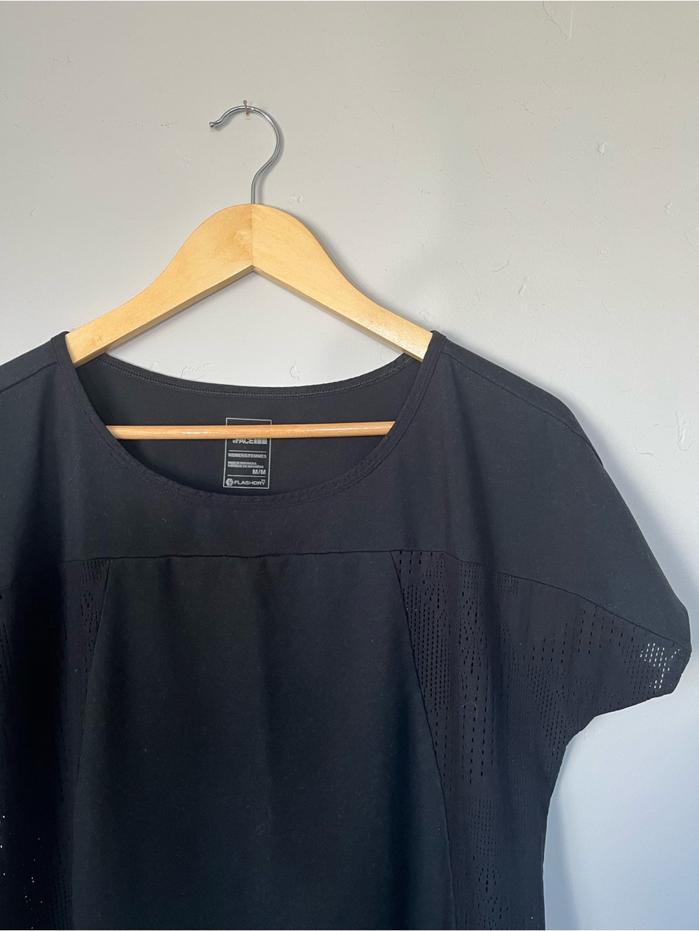 The North Face | Women’s Black Active Short Sleeve Shirt